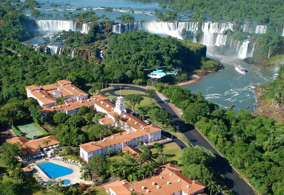travel_adventure_iguassu_falls