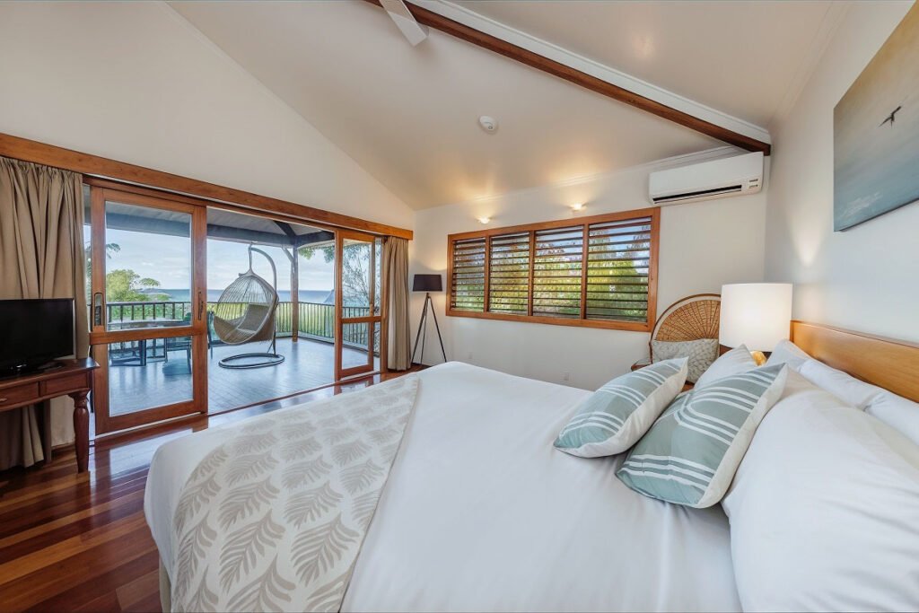 Sandpiper Suite | Minibar, in-room safe, individually decorated, individually furnished